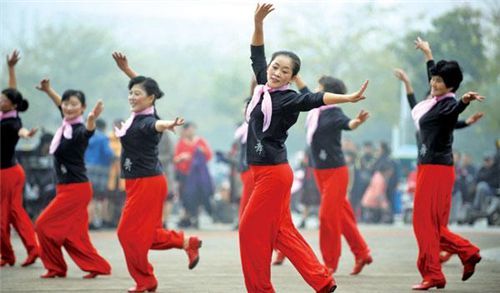法國(guó)學(xué)者 實(shí)在是搞不懂中國(guó)人,為何連老年人都這么有活力